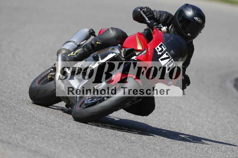 /44 09.08.2025 Plüss Moto Sport ADR/Einsteiger/570